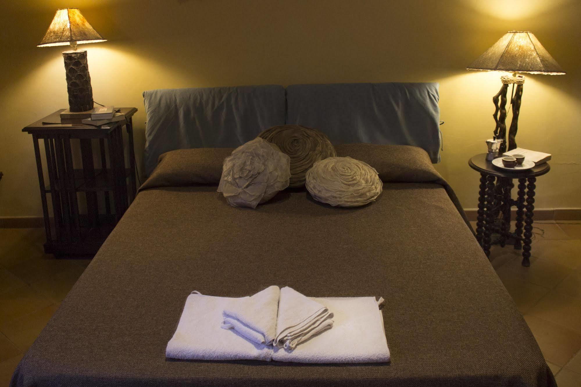 Dimora Dei Giganti Bed & Breakfast Napoli Dış mekan fotoğraf